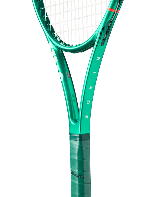 Wilson Blade 104 v10 - Modell 2026