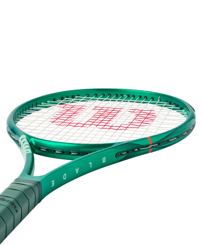 Wilson Blade 104 v10 - Modell 2026