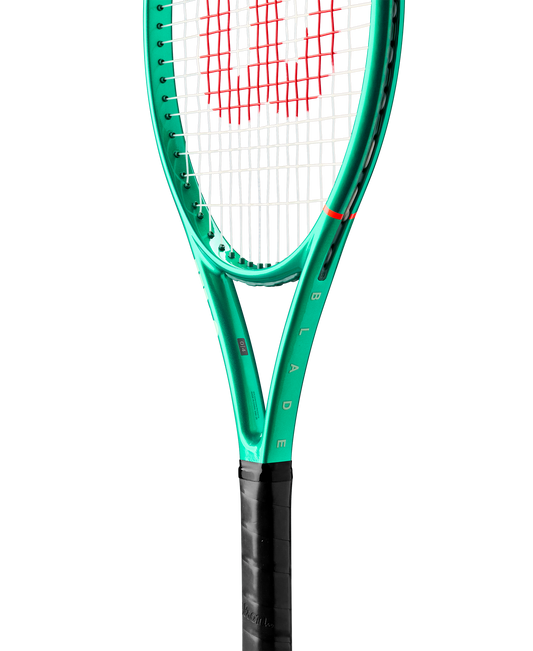 Wilson Blade 26 v10 - Modell 2026